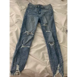 Ripped light wash jeggings